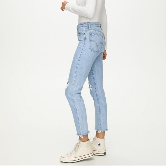 Levi’s wedgie light wash denim jeans - Picture 3 of 12